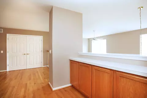 Entry Way - 301 Bay Dr, Itasca, IL 60143 photo 1 of 1