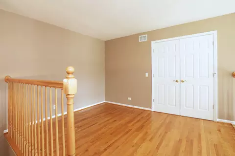 Other - 301 Bay Dr, Itasca, IL 60143 photo 2 of 10