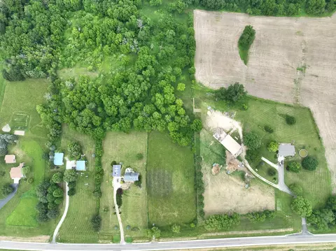 8462 Albany Rd, Erie, IL 61250