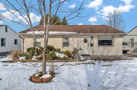664 E Oakton St, Des Plaines, IL 60018