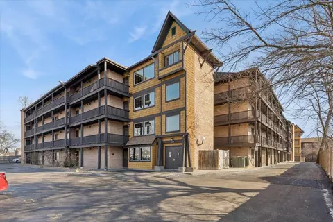 450 N Main St #S208A, Wauconda, IL 60084