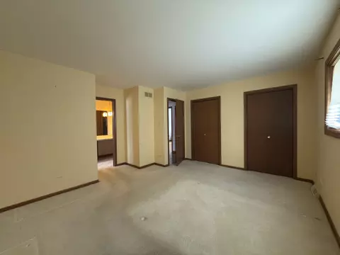 Bedroom - 7700 Apple Tree Ln, Willowbrook, IL 60527 photo 2 of 3