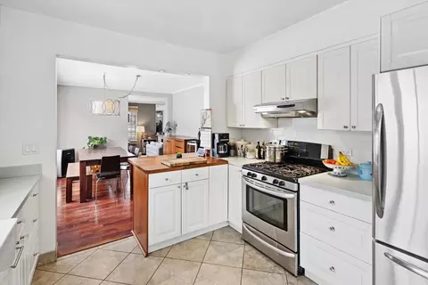 Kitchen - 6600 N Lehigh Ave, Chicago, IL 60646 photo 3 of 3