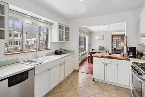 Kitchen - 6600 N Lehigh Ave, Chicago, IL 60646 photo 2 of 3