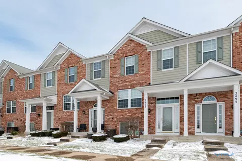 2490 Anna Way, Elgin, IL 60124