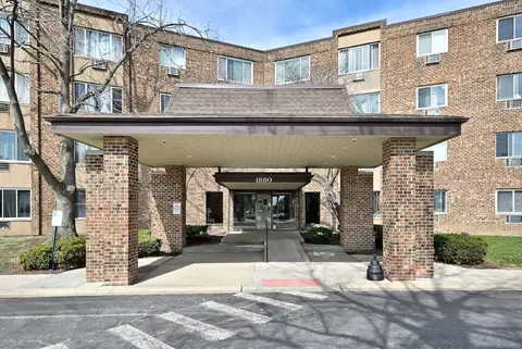 1880 Bonnie Ln #112, Hoffman Estates, IL 60169