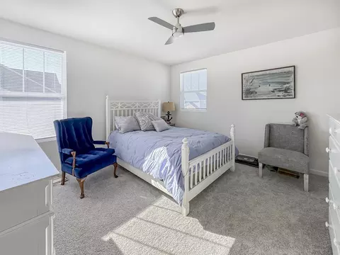 Bedroom - 12431 Eileen St, Lemont, IL 60439 photo 3 of 5