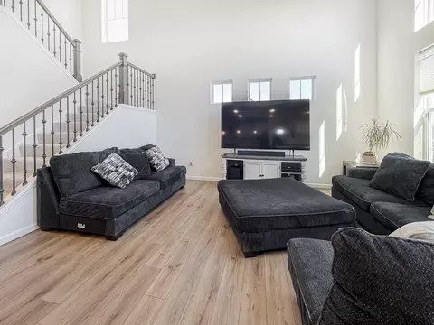 Living - 12431 Eileen St, Lemont, IL 60439 photo 1 of 2