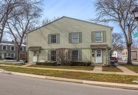 1682 Monticello Ct #D, Wheaton, IL 60189