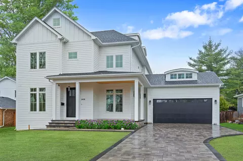 2438 Pomona Ln, Wilmette, IL 60091