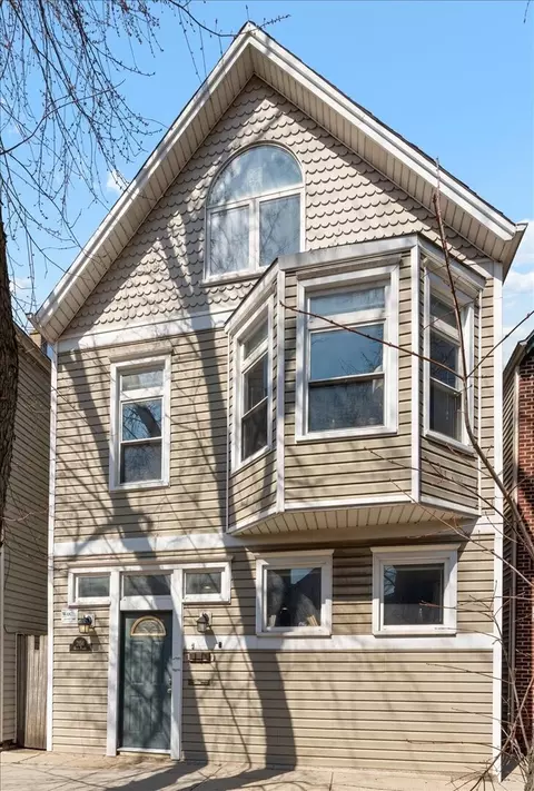 2156 W Belle Plaine Ave, Chicago, IL 60618