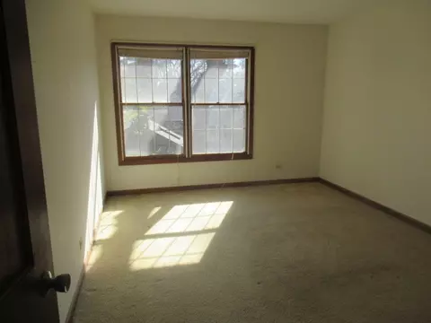 Bedroom - 596 Windham Ln, Naperville, IL 60563 photo 1 of 2