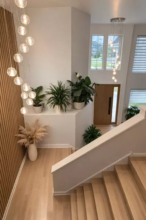 Entry Way - 55 Willow Rd, Wheeling, IL 60090 photo 3 of 4