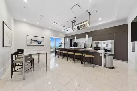 Kitchen - 363 E Wacker Dr #2802, Chicago, IL 60601 photo 3 of 3