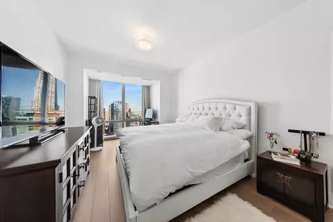 Bedroom - 363 E Wacker Dr #2802, Chicago, IL 60601 photo 1 of 3