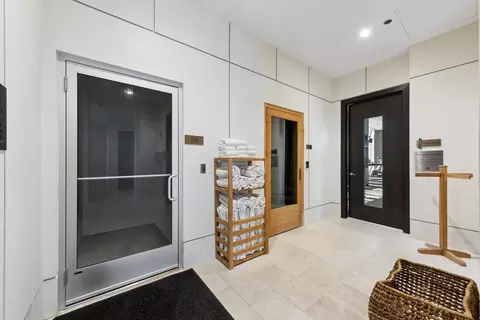 Entry Way - 363 E Wacker Dr #2802, Chicago, IL 60601 photo 2 of 2