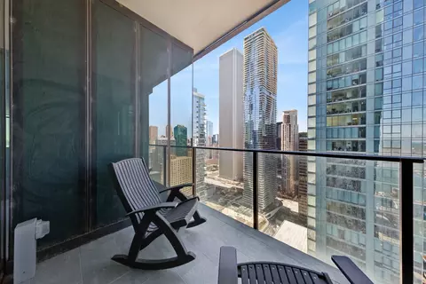 Exterior - 363 E Wacker Dr #2802, Chicago, IL 60601 photo 1 of 1