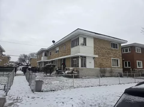 5035 W Gladys Ave #C, Chicago, IL 60644