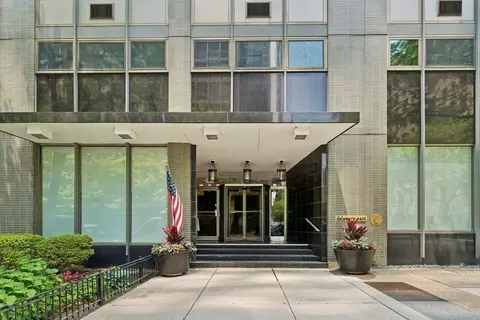 Exterior - 253 E Delaware Pl #22B, Chicago, IL 60611 photo 1 of 2