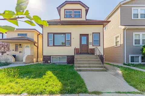 5335 W Barry Ave, Chicago, IL 60641