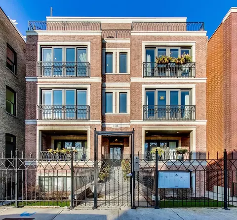 1518 W Cortez St #3W, Chicago, IL 60642