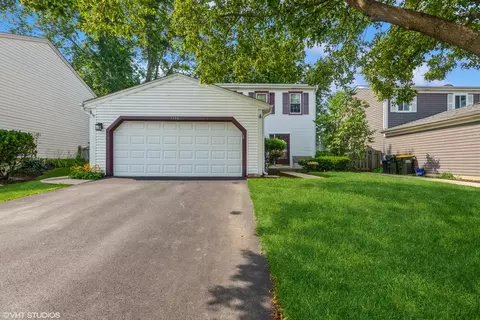 1116 Evergreen Dr, Carol Stream, IL 60188
