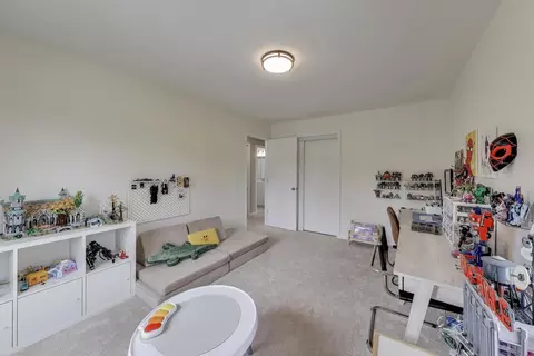 Bedroom - 3790 Whispering Trails Dr, Hoffman Estates, IL 60192 photo 5 of 7
