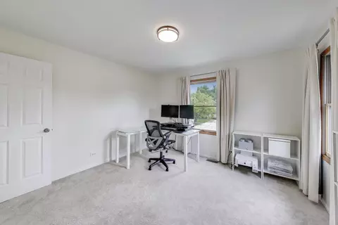 Bedroom - 3790 Whispering Trails Dr, Hoffman Estates, IL 60192 photo 6 of 7