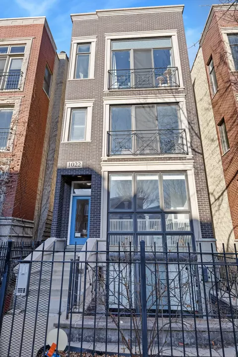 1022 N Paulina St #2, Chicago, IL 60622