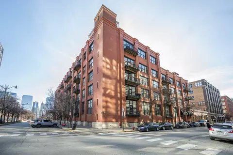 1000 W Washington Blvd #411, Chicago, IL 60607
