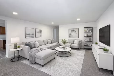Living - 16530 California Ave, Markham, IL 60428 photo 2 of 5