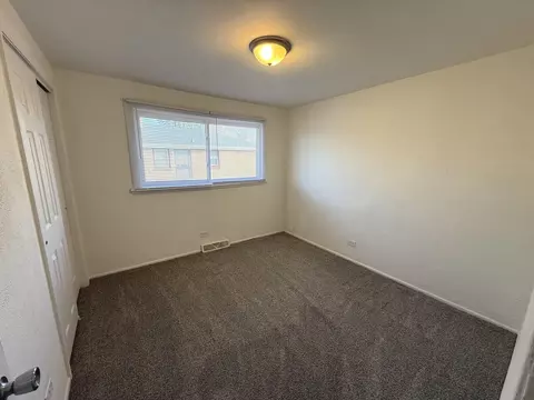 Bedroom - 16530 California Ave, Markham, IL 60428 photo 4 of 10