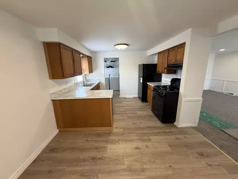 Kitchen - 16530 California Ave, Markham, IL 60428 photo 1 of 2