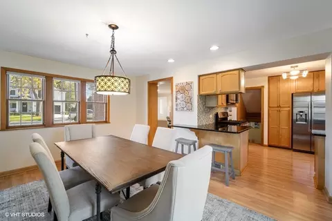 932 Echo Ln, Glenview, IL 60025 photo 5