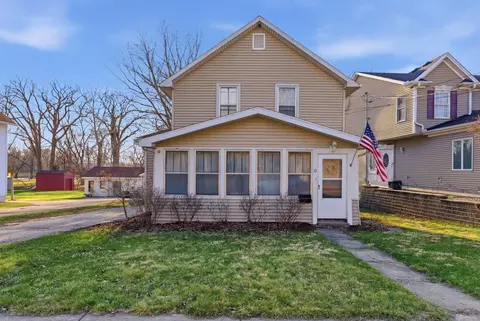 10 S Grant St, North Aurora, IL 60542