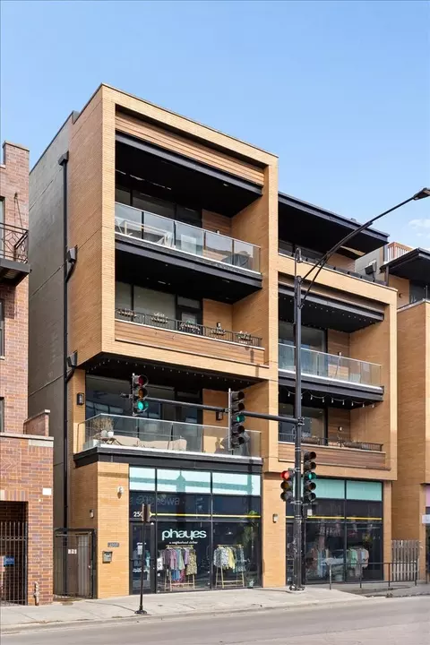 2503 N Milwaukee Ave #2N, Chicago, IL 60647