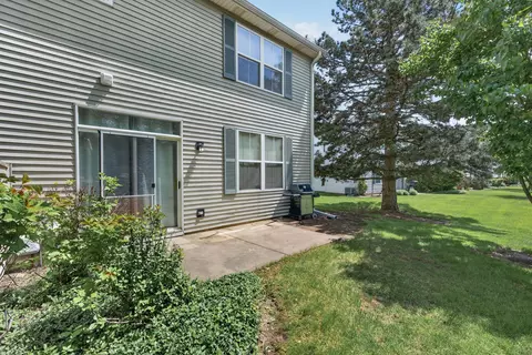 Exterior - 522 Horizon Dr, Bartlett, IL 60103 photo 5 of 6