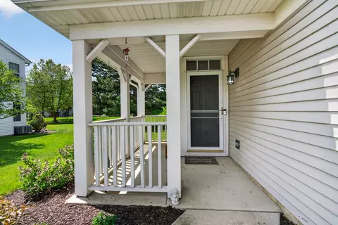 Exterior - 522 Horizon Dr, Bartlett, IL 60103 photo 3 of 6
