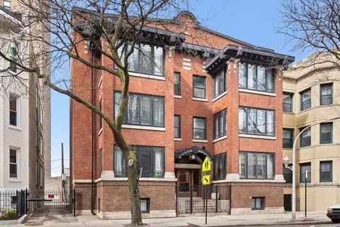 4176 N Clarendon Ave #1N, Chicago, IL 60613
