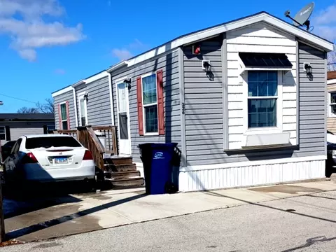 8800 S Harlem Ave #326, Bridgeview, IL 60455