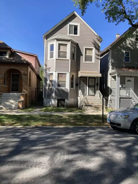 8150 S South Shore Dr, Chicago, IL 60617