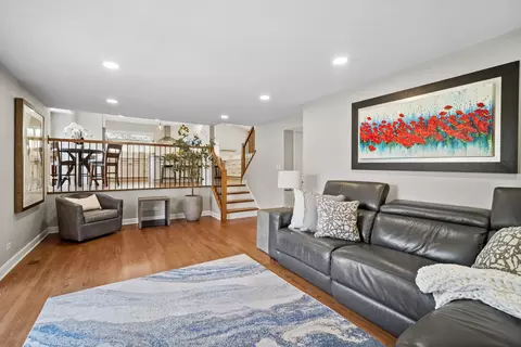 Living - 3122 Sandy Ln, Glenview, IL 60026 photo 3 of 3