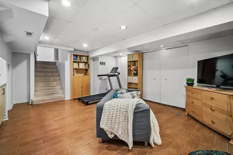 Other - 3122 Sandy Ln, Glenview, IL 60026 photo 4 of 6