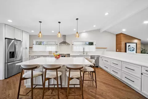 Kitchen - 3122 Sandy Ln, Glenview, IL 60026 photo 4 of 4