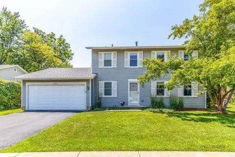 240 Osage Ter, Buffalo Grove, IL 60089