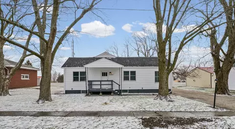 216 N Locust St, Ludlow, IL 60949