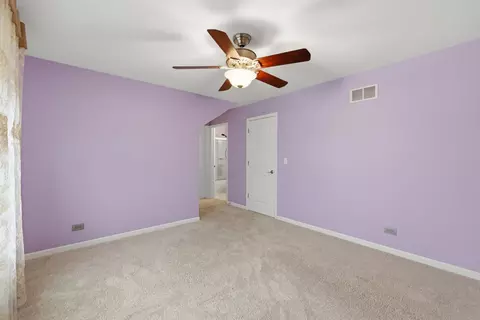 Bedroom - Undisclosed, Elgin, IL 60124 photo 2 of 9