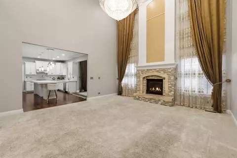 Living - Undisclosed, Elgin, IL 60124 photo 1 of 7