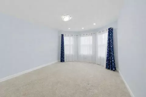 Bedroom - Undisclosed, Elgin, IL 60124 photo 7 of 9