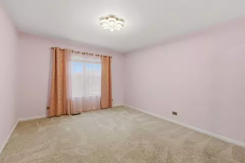 Bedroom - Undisclosed, Elgin, IL 60124 photo 5 of 9